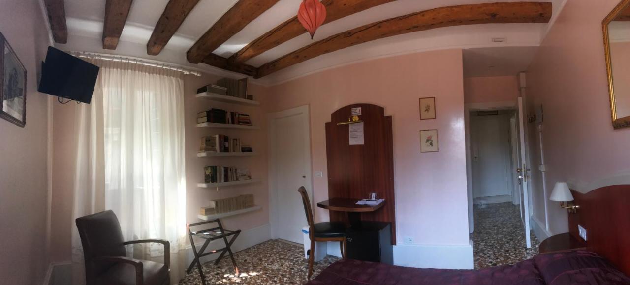 B&B A Le Boteghe Венеция Экстерьер фото